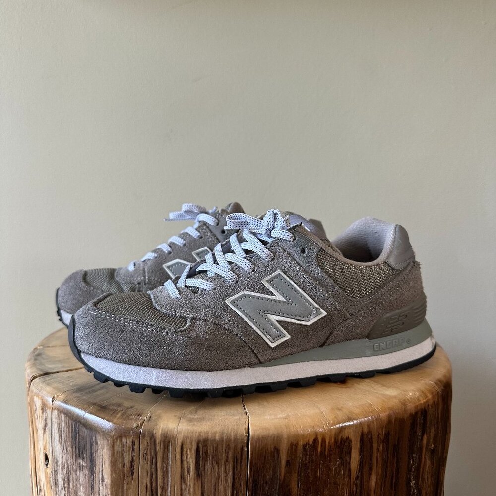 New Balance 574 all gray - size W7